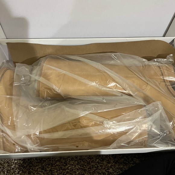 Steve Madden Banana Heeled Boots - Picture 5 of 8